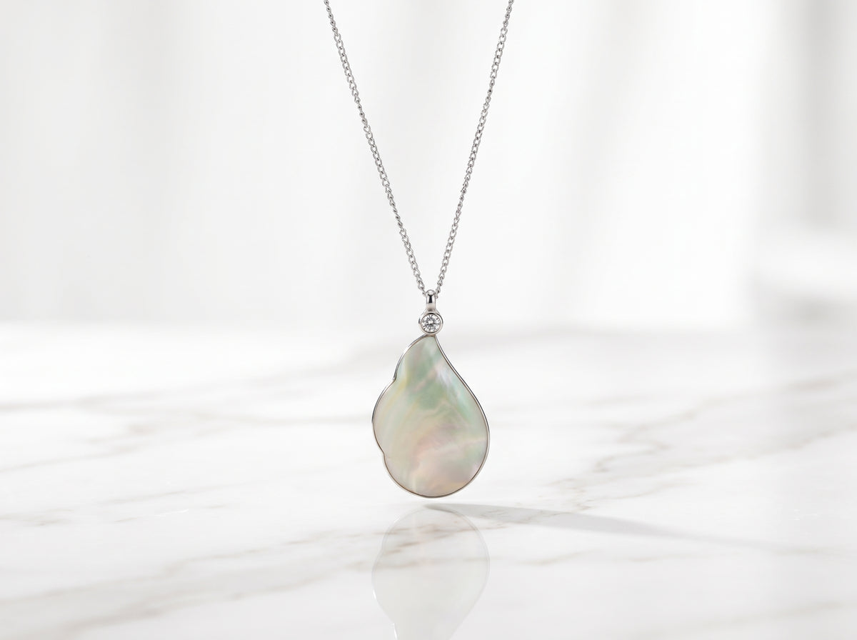 Teardrop Mother of Pearl Pendant  – Silver