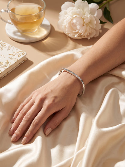 Silver Bezel-Set Zircon Square-Curved Hinged Bracelet