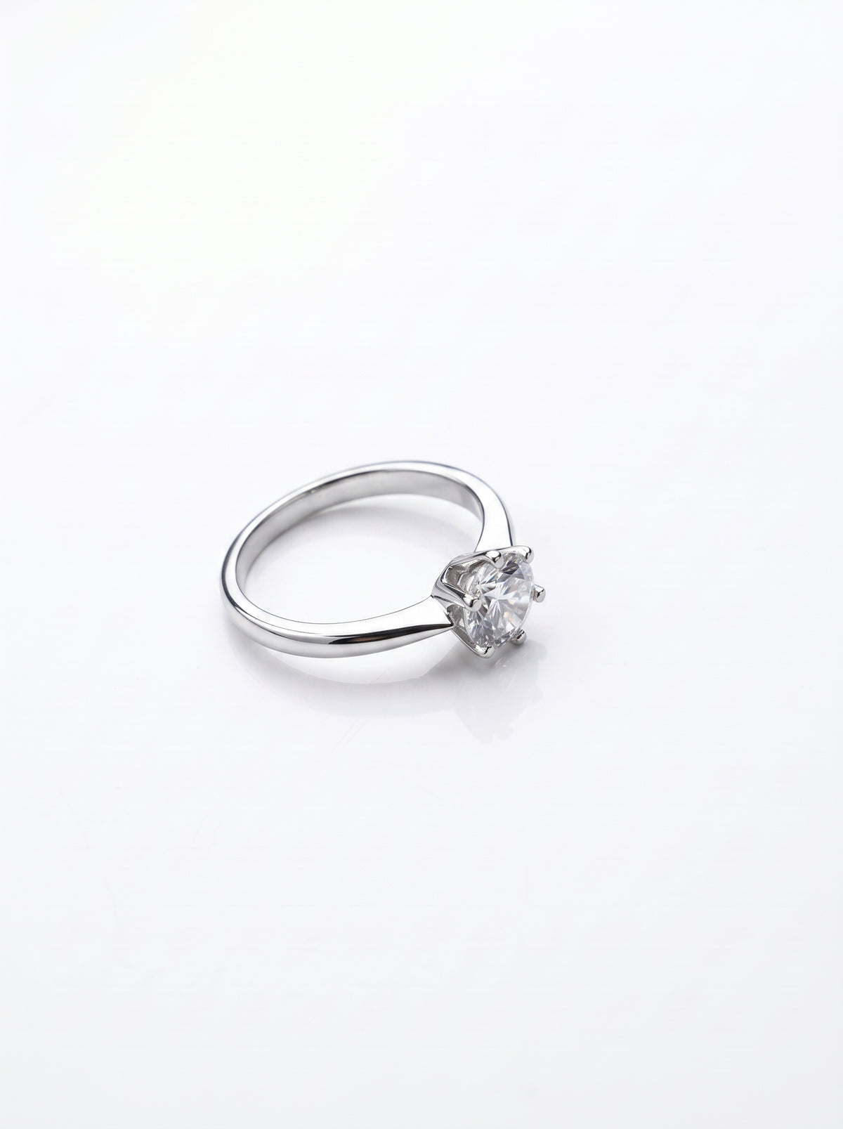 Classic Silver Solitaire Zircon Ring