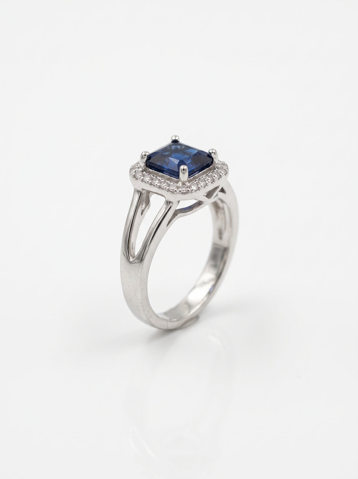 Silver plated Princess-Cut Blue Zircon Halo Split-Shank Ring