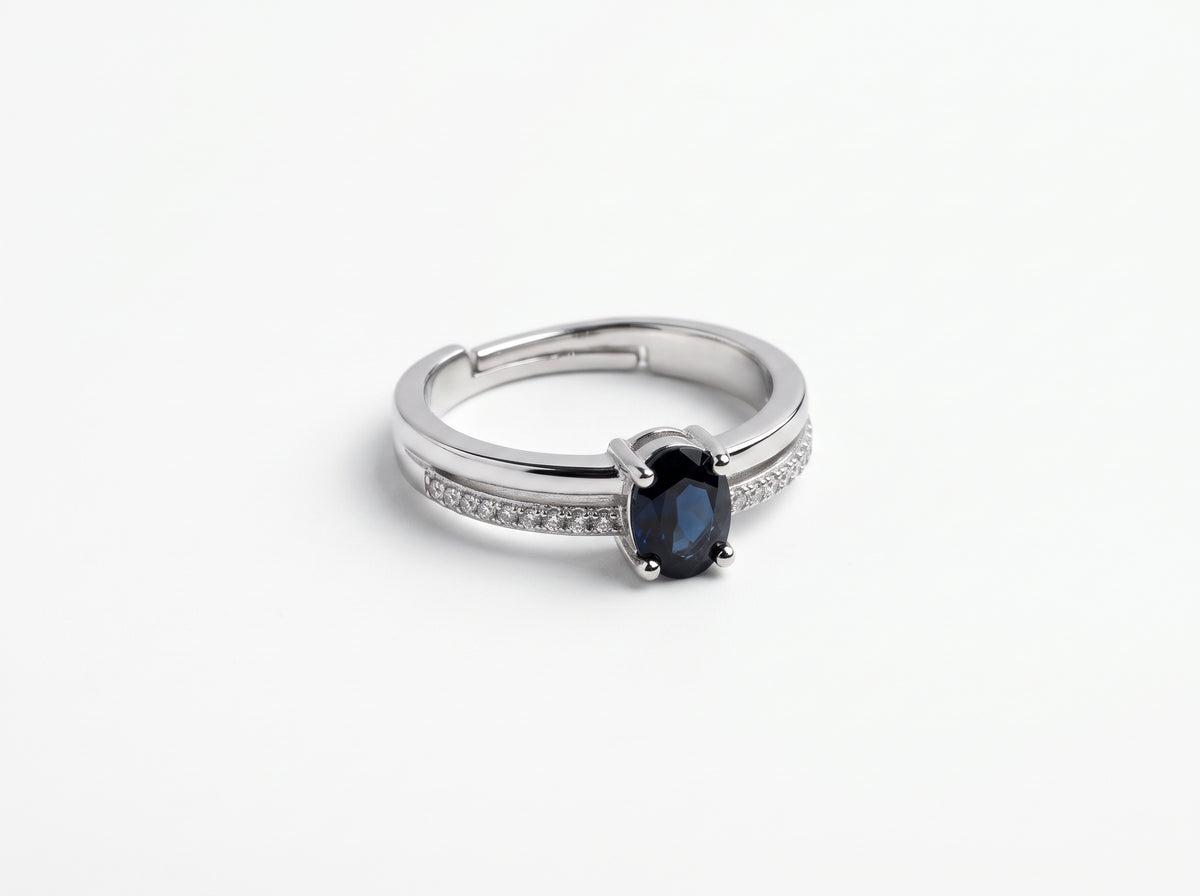 Silver plated Oval Sapphire Blue Split-Band Pavé Ring